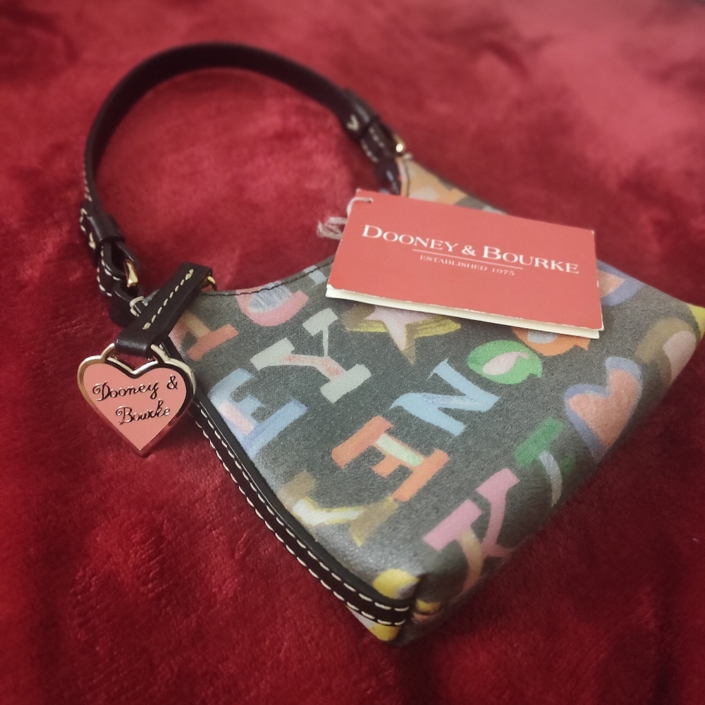 Vintage Dooney and Bourke Mini Purse - Picture 4 of 4